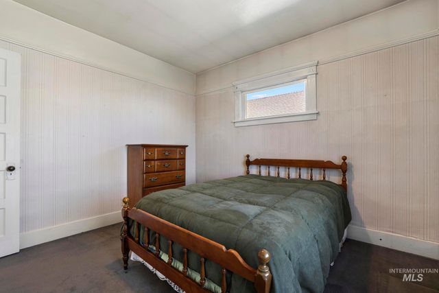 411 2nd Ave W, Twin Falls, ID 83301