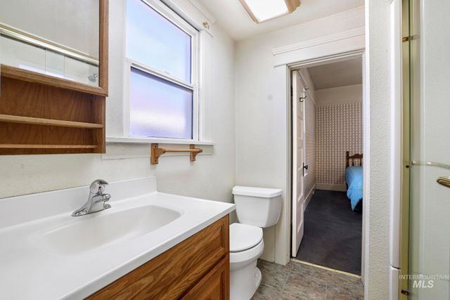 411 2nd Ave W, Twin Falls, ID 83301