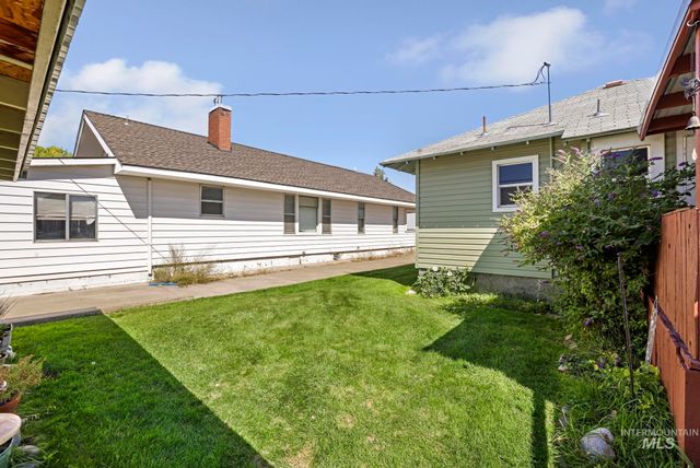 411 2nd Ave W, Twin Falls, ID 83301