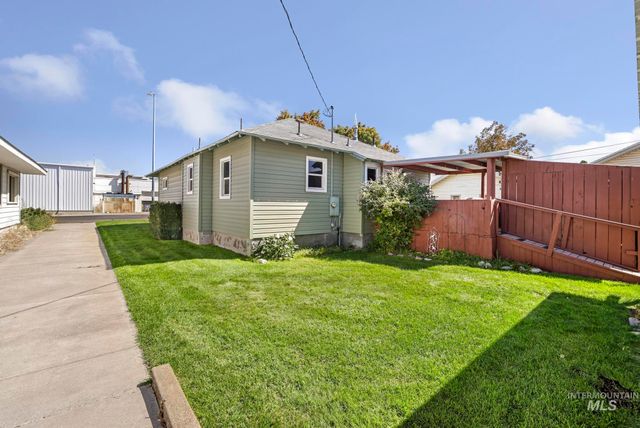 411 2nd Ave W, Twin Falls, ID 83301