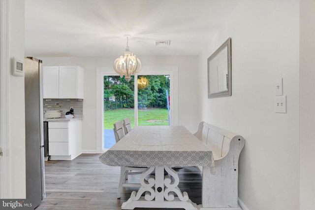 12 WHITE BIRCH AVE, Mechanicsburg, PA 17050