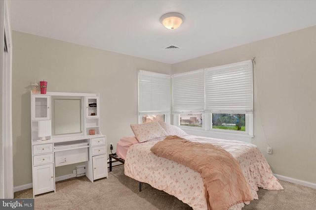 12 WHITE BIRCH AVE, Mechanicsburg, PA 17050