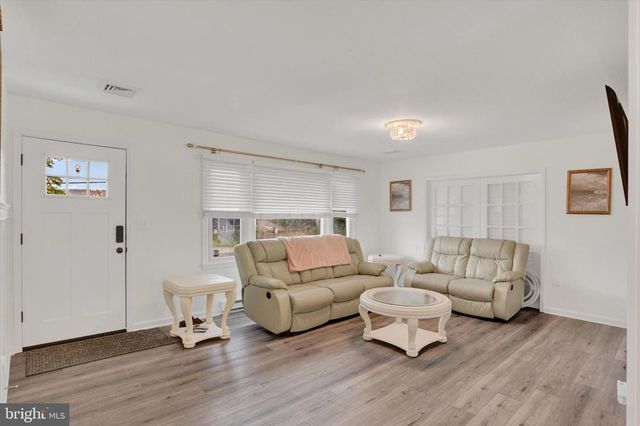 12 WHITE BIRCH AVE, Mechanicsburg, PA 17050