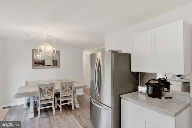 12 WHITE BIRCH AVE, Mechanicsburg, PA 17050