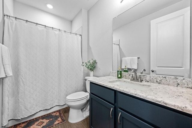 123 Sandbar DR, San Marcos, TX 78666