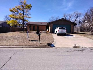 115 SE Coachman, Lawton, OK 73501