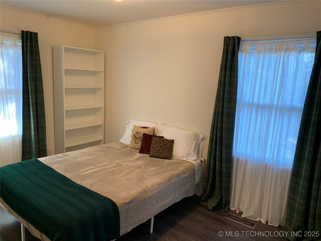 4966 S Newport Avenue, Tulsa, OK 74105