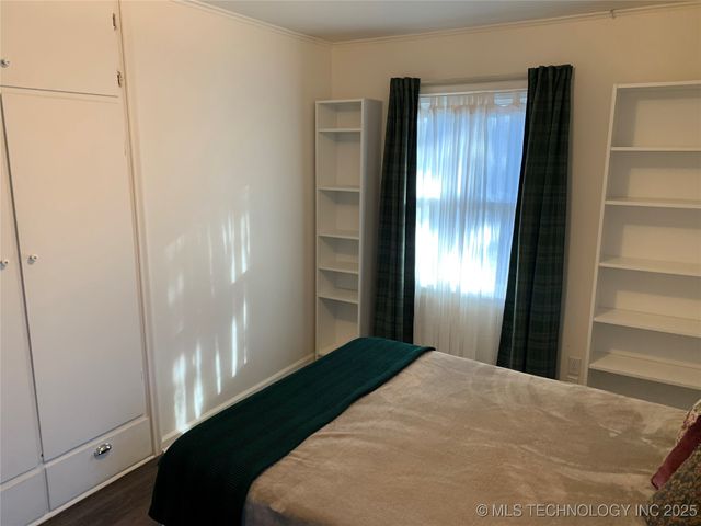 4966 S Newport Avenue, Tulsa, OK 74105