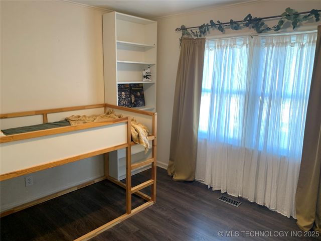 4966 S Newport Avenue, Tulsa, OK 74105