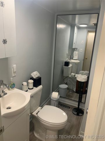 4966 S Newport Avenue, Tulsa, OK 74105