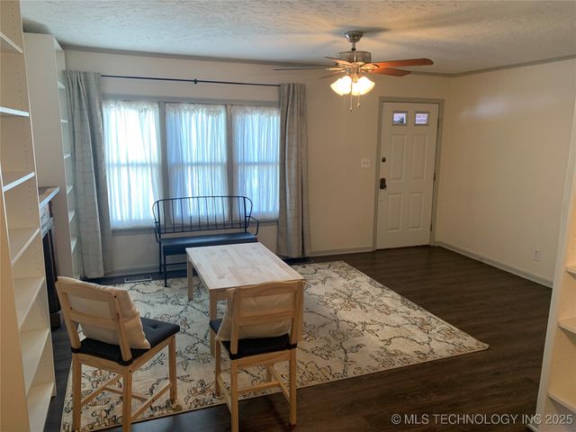 4966 S Newport Avenue, Tulsa, OK 74105