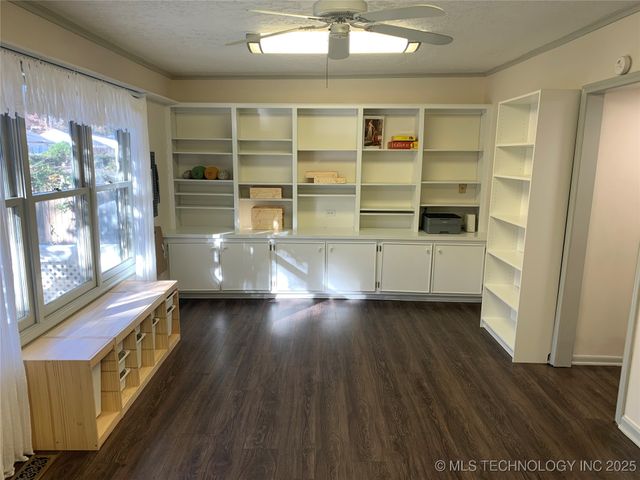 4966 S Newport Avenue, Tulsa, OK 74105