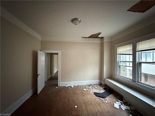 319 Lockland Avenue, Winston-salem, NC 27103