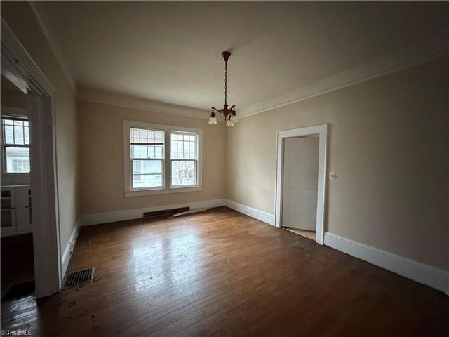 319 Lockland Avenue, Winston-salem, NC 27103