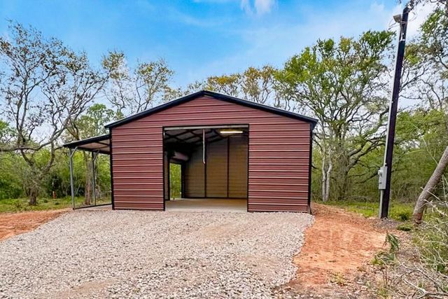 6326 Cuarto Street, Brazoria, TX 77422