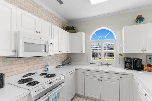 4753 Wild Iris Dr Apt 202, Myrtle Beach, SC 29577
