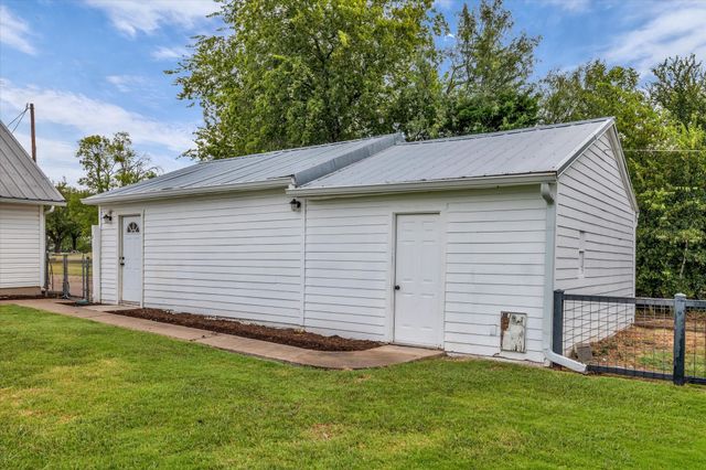 2152 Sommerfeld Drive, Waco, TX 76705