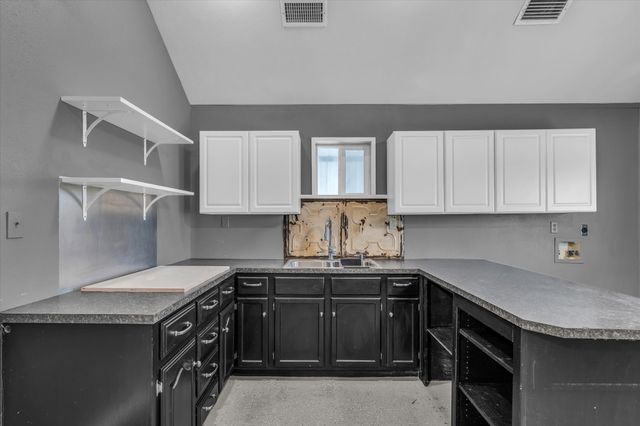 2152 Sommerfeld Drive, Waco, TX 76705