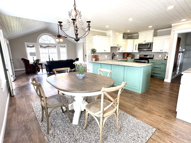 2152 Sommerfeld Drive, Waco, TX 76705