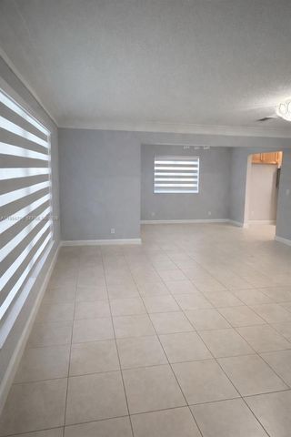 6582 NW 1st St, Margate, FL 33063