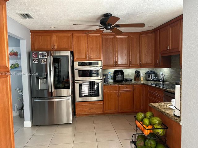 6582 NW 1st St, Margate, FL 33063