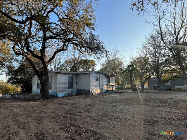 2968 E State Highway 97, Nixon, TX 78140