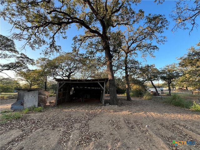 2968 E State Highway 97, Nixon, TX 78140