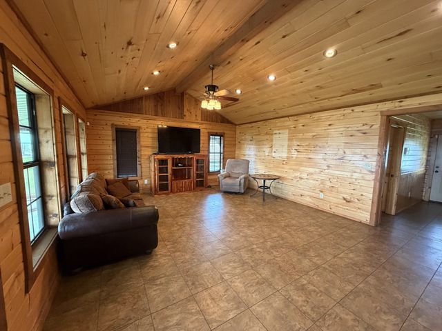 151 Morgan Pl Pv Drive, Mansfield, LA 71052