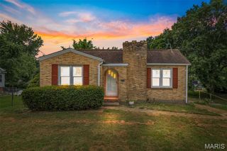 1112 N 3rd Street, Festus, MO 63028