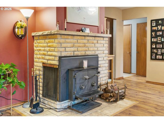 909 Ne 177TH Ave, Gresham, OR 97230