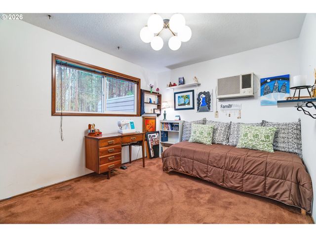 909 Ne 177TH Ave, Gresham, OR 97230