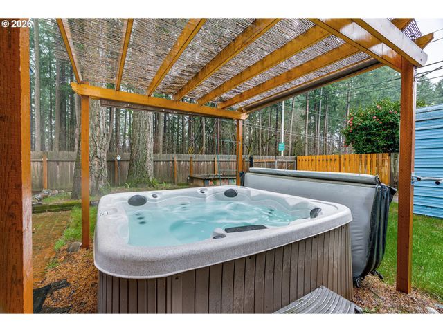 909 Ne 177TH Ave, Gresham, OR 97230