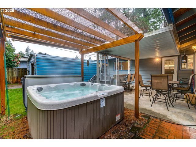 909 Ne 177TH Ave, Gresham, OR 97230