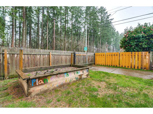 909 Ne 177TH Ave, Gresham, OR 97230