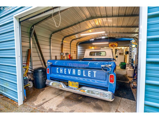 909 Ne 177TH Ave, Gresham, OR 97230