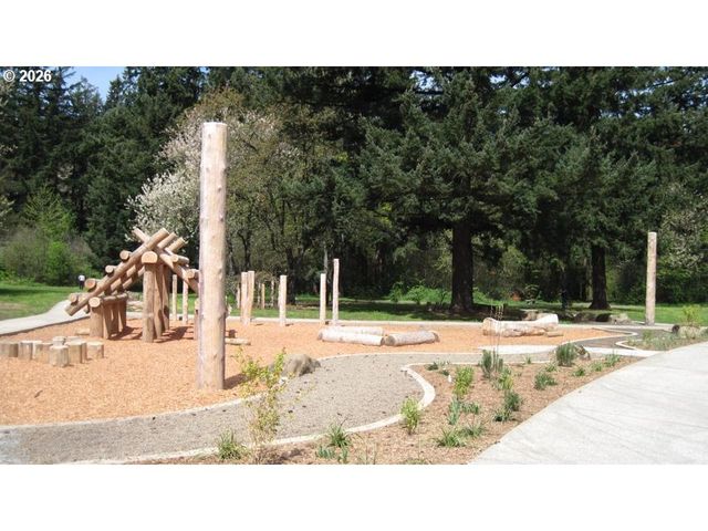 909 Ne 177TH Ave, Gresham, OR 97230