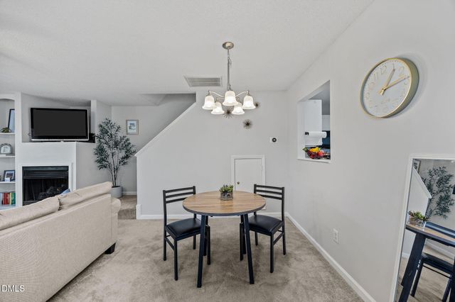 5612 Osprey Cove Drive, Raleigh, NC 27604