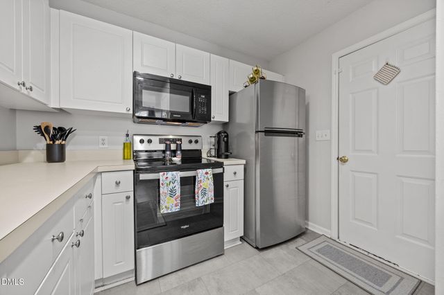 5612 Osprey Cove Drive, Raleigh, NC 27604