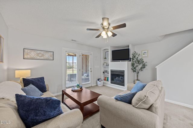 5612 Osprey Cove Drive, Raleigh, NC 27604