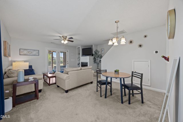 5612 Osprey Cove Drive, Raleigh, NC 27604