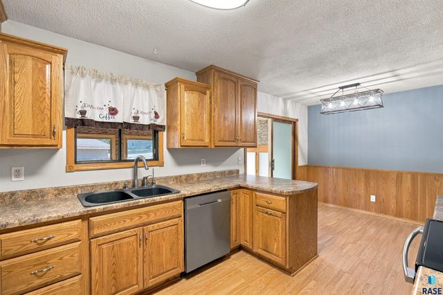 1512 S Judy Ave Avenue, Sioux Falls, SD 57103