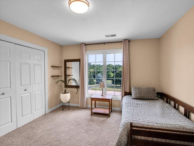11538 Cross Creek Estates Lane, Belvidere, IL 61008