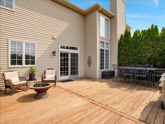 11538 Cross Creek Estates Lane, Belvidere, IL 61008