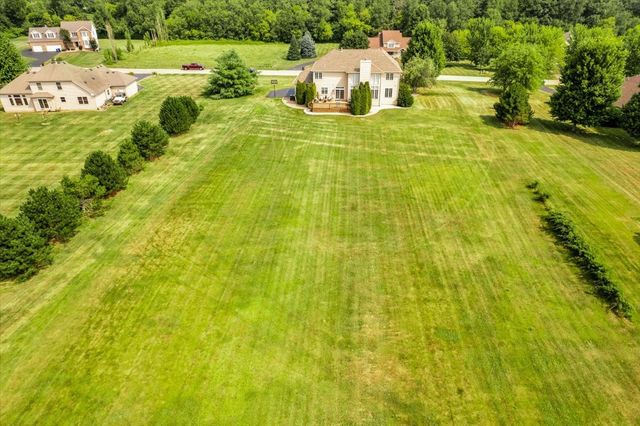 11538 Cross Creek Estates Lane, Belvidere, IL 61008