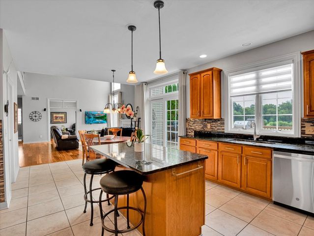 11538 Cross Creek Estates Lane, Belvidere, IL 61008