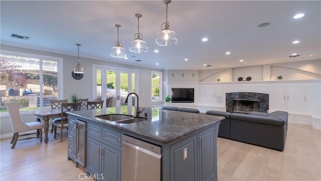 1103 W Danton, Glendora, CA 91741