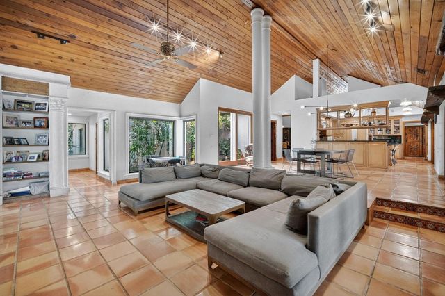 5720 SW 33rd Terrace, Hollywood, FL 33312