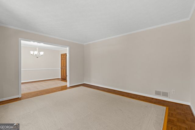 1055 Hunterhill Drive, Roswell, GA 30075