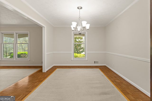 1055 Hunterhill Drive, Roswell, GA 30075