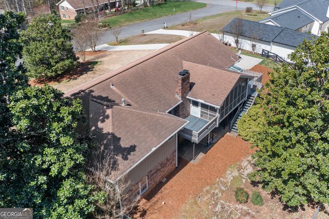 1055 Hunterhill Drive, Roswell, GA 30075